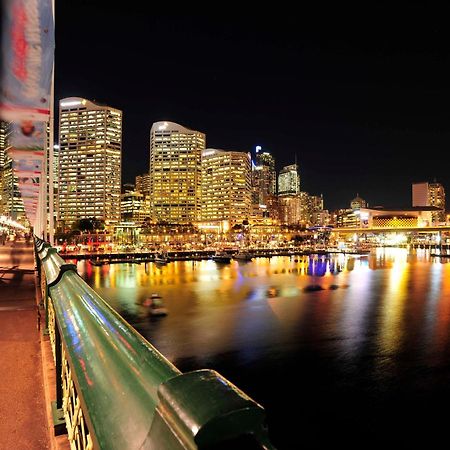 Metro Apartments On Darling Harbour Сидней Экстерьер фото