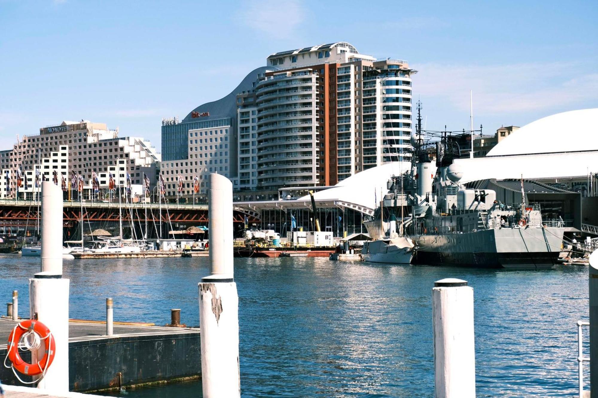 Metro Apartments On Darling Harbour Сидней Экстерьер фото